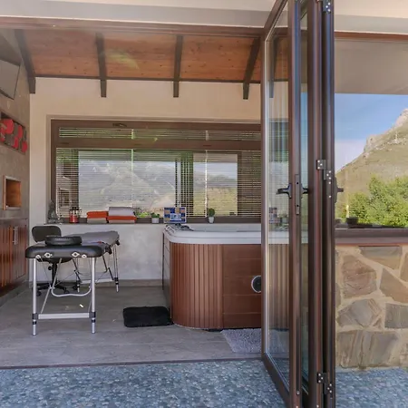 Casa Chely Alcaucin