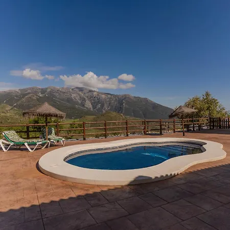 Casa Chely Dom wakacyjny Alcaucín